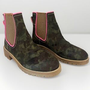 Boden Freya Chelsea Boots Camo Calf Hair Metallic Pink Green NWOT Size EU37 US 6